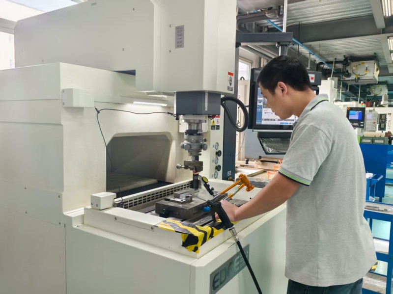 卓能接線端子工廠車間 接線端子符號(hào)的種類、使用方法及作用(圖1)